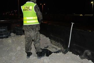 Tym razem przemytnicy ukryli kontrabandę w ładunku gliny (Straż Graniczna)