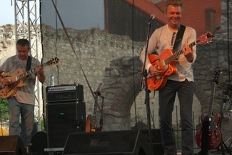 Raz Dwa Trzy zagrało na Zamku w Janowcu (zdjęcia)