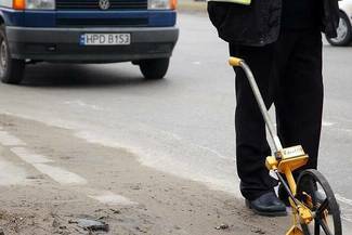 Autobus potrącił 53-letniego mężczyznę. Pieszy zginął na miejscu