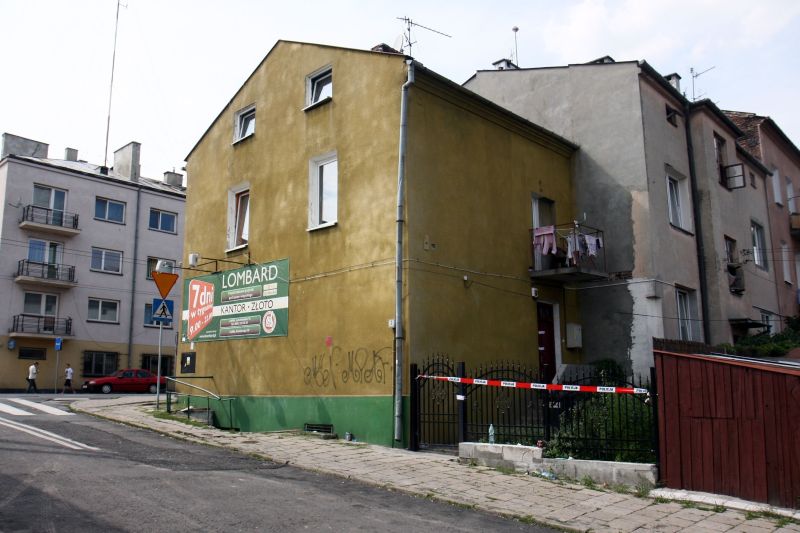 Andrzej R. z żoną Małgorzatą zajmowali mieszkanie na I piętrze kamienicy przy ul. Kunickiego 70A (Ja