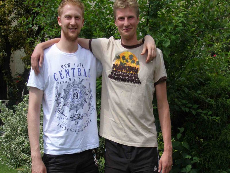 Najwierniejszy kibic Kuby Jarosza (z lewej), starszy brat Marcin (MARCIN JAROSZ, archiwum prywatne r