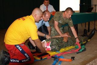 Instruktorami strażników byli doświadczen ratownicy z WOPR (Straż Graniczna)