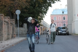 Paweł Korbus -ŚMIERCI KAMIENIE DOM (Materiał organizatora)