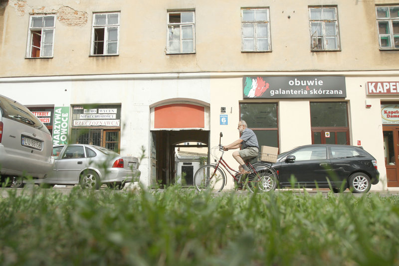 Na ulicy Bernardyńskiej pod "6” będzie biuro, w którym kierowcy kupią abonamenty parkingowe ( Macie