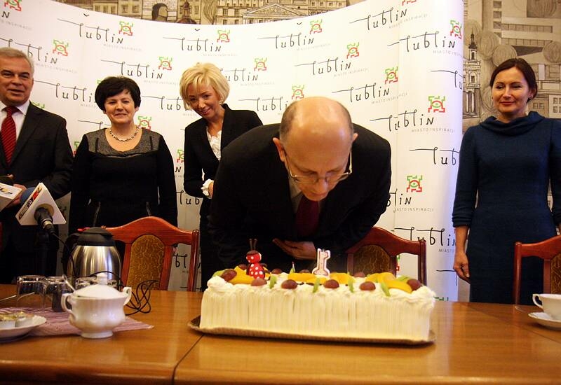 W ubiegłym roku Krzysztof Żuk na pierwszy rok urzędowania dostał tort. 