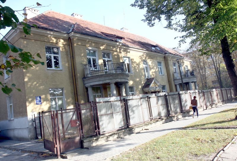 Pusty obecnie budynek urząd dostał od policji. (Jacek Świerczyński)