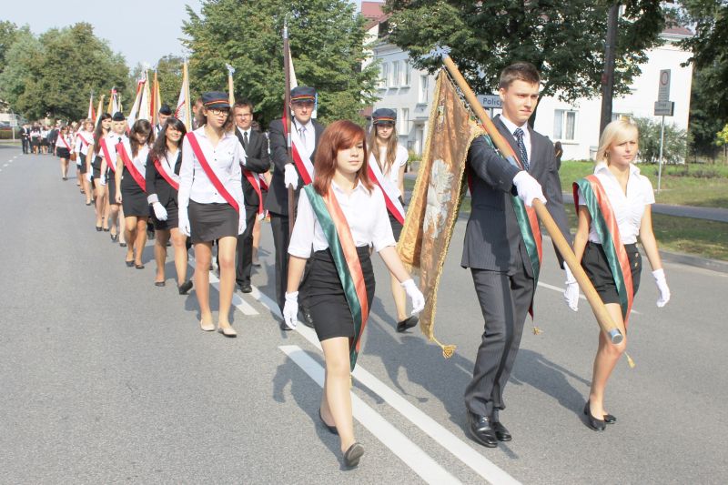 Uroczystości w Puławach rozpoczęła msza św. w intencji dzieci i młodzieży. Po nabożeństwie uczestnic