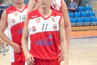 Łukasz Wilczek ma być lekiem Wikany-Startu na problemy z rozgrywającymi (KAMIL KOZIOŁ)