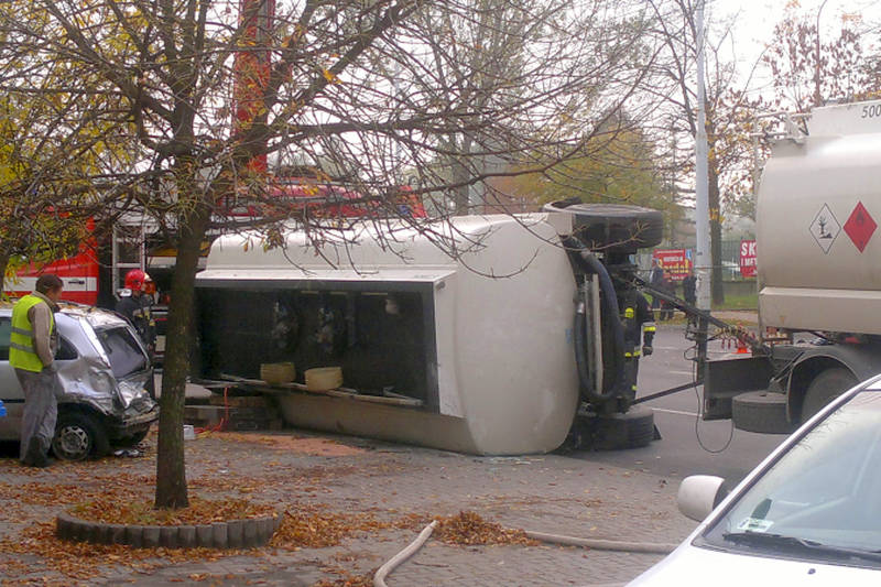 Do wypadku doszło na ul. Hutniczej w Lublinie (Maciej Kaczanowski / MoDO)