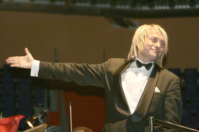 Piotr Rubik jest dobrze znany lubelskiej publiczności. Tu podczas koncertu w hali Globus w 2007 roku