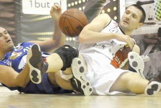 Koszykarze Wikany-Startu Lublin przegrali w Bydgoszczy 81:83 (GAZETA POMORSKA)