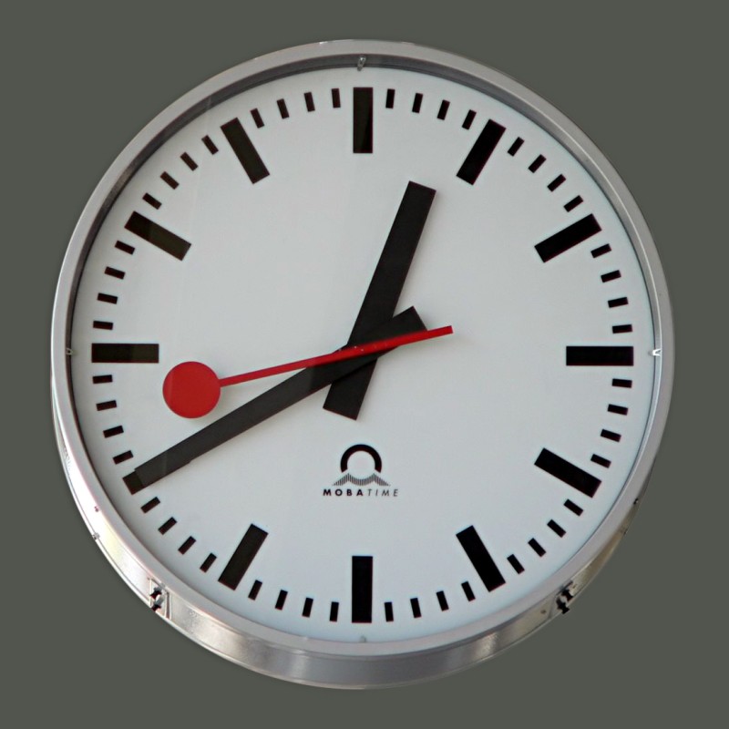 Zegar na stacji w Zurychu (JuergenG)