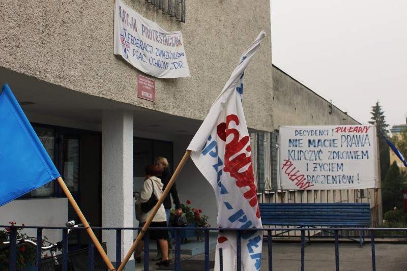 Związkowcy ze szpitala w Puławach nie przerywają protestu (Daniel Krawczyk / Archiwum)