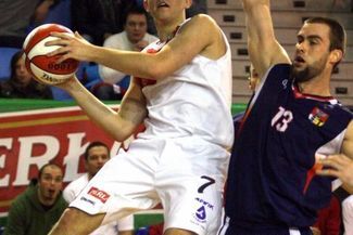 Sebastian Szymański (z piłką) może znowu zagrać w koszulce Wikany-Startu Lublin już w najbliższym me