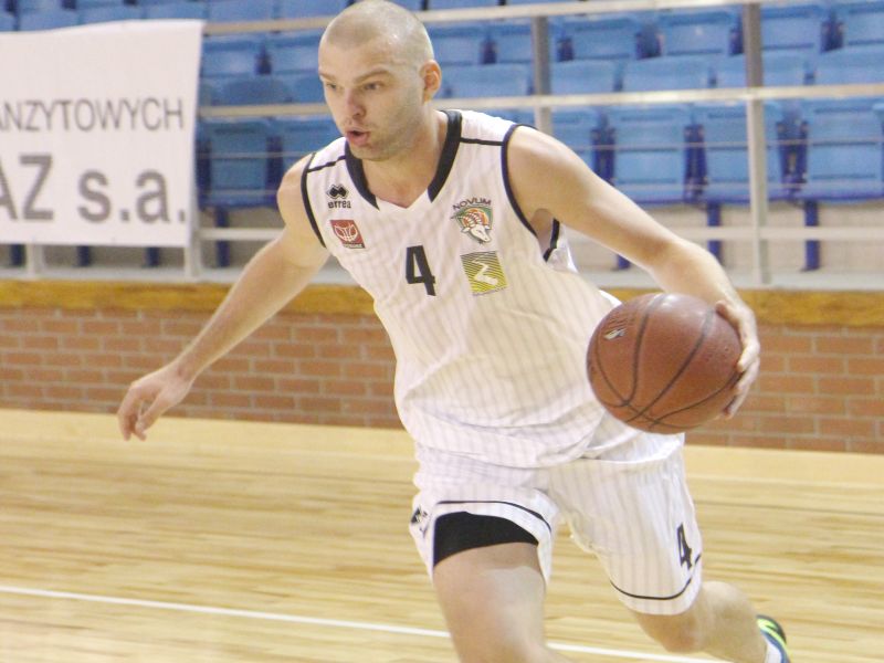 Sergiusz Prażmo zdobył 22 punkty, ale trener Piotr Karolak nie jest zadowolony z jego postawy (MACIE