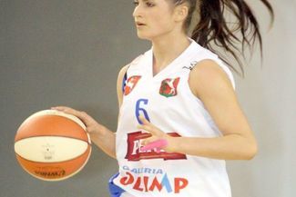 Katarzyna Trzeciak i jej koleżanki przegrały na wyjeździe z MKK Siedlce (JACEK ŚWIERCZYŃSKI)