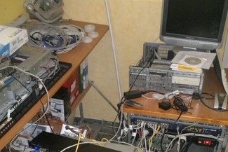 Policjanci zlikwidowali na terenie Tomaszowa Lubelskiego i Świdnika nielegalne punkty rozsyłania syg