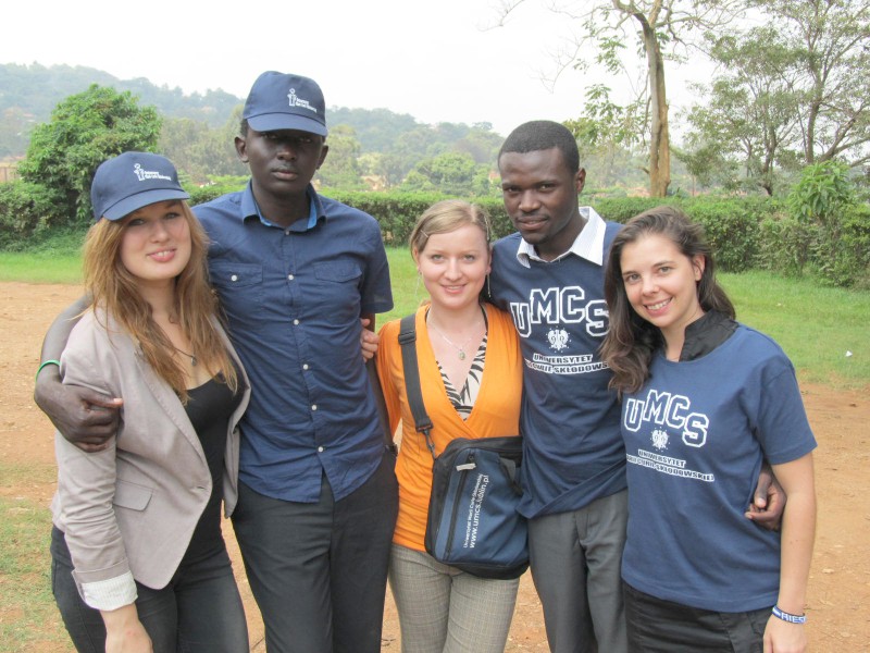 Małgorzata Panasiuk (na zdjęciu w środku) dzięki AIESEC była w Ugandzie (Archiwum prywatne M. Panasi