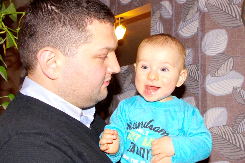 Michał Wójcik spędził w grudniu 2012 roku dwa tygodnie na urlopie ojcowskim ze swoim drugim synem Gr