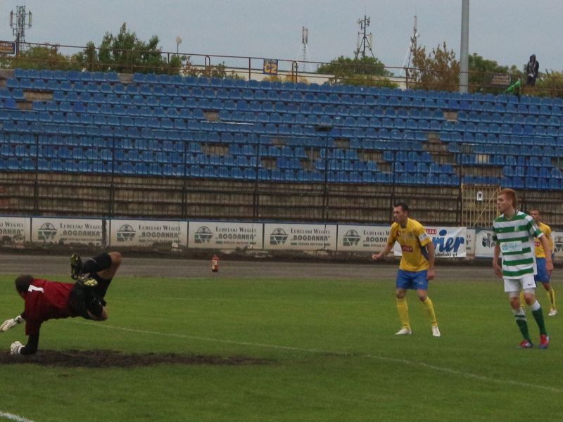 Jesienią trybuny stadionu przy Al. Zygmuntowskich świeciły pustkami. Jak będzie wiosną? (WOJCIECH NI