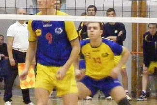 Bartosz Jesień (nr 9) mógł cieszyć się z kolejnej wygranej (WOJCIECH WIĘCKOWSKI)