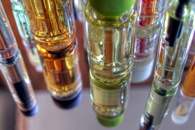 Mieszkaniec Zamościa handlował przez internet podróbkami markowych perfum (ubik2010 )