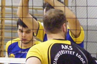 Przyjmujący Paweł Łęgowski (nr 2) wybrany został w sobotę MVP meczu z AKS UŁ Łódź (WOJCIECH WIĘCKOWS