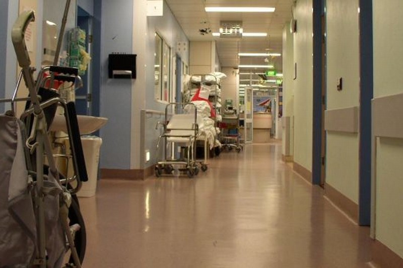 Policja zatrzymała złodzieja, który okradł pacjenta szpitala w Świdniku (sxc)