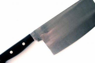 Mężczyzna straszył ludzi tasakiem. Dlaczego? Tego nie potrafił wyjaśnić. (sxc.hu)