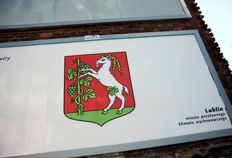Koziołek z zasłoniętym kroczem trafił na billboardy (Jacek Świerczyński)