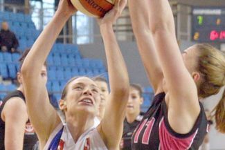 Koszykarki AZS UMCS Lublin potrzebują już tylko dwóch zwycięstw, żeby utrzymać się na zapleczu Ford 