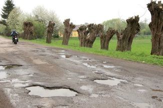 Zakaz ruchu nie obowiązuje tylko mieszkańców. (Wojciech Nieśpiałowski)