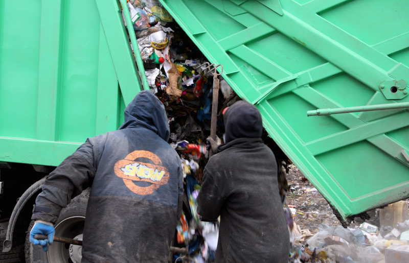 Osiem gmin chce powołać konsorcjum, które zajmie się odbiorem śmieci od mieszkańców (Jacek Świerczyń