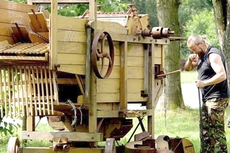 "Batyskaf” Roberta Kuśmirowskiego (FUNDACJA LATAJĄCA RYBA)