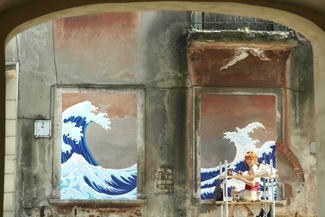 Fale w zamurowanych okiennicach (Maciej Kaczanowski)