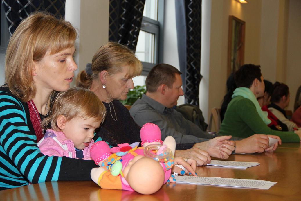 Bezpłatne szkolenia edukacyjne dla rodzin wielodzietnych organizują w październiku i listopadzie Urz