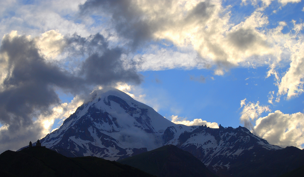 Góra Kazbek (Loud Howard/Flickr)