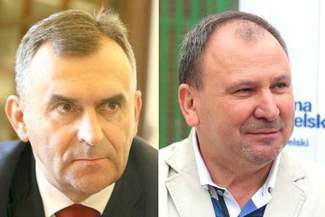 Poseł Stanisław Żmijan (z prawej) zrezygnował z ubiegania się o fotel przewodniczącego. Drugim kandy