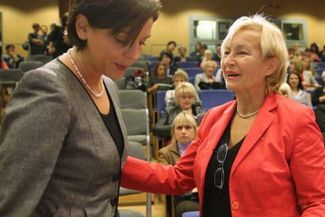 Minister Joanna Mucha (z lewej) i eurodeputowana prof. Lena Kolarska-Bobińska podczas wrześniowego I