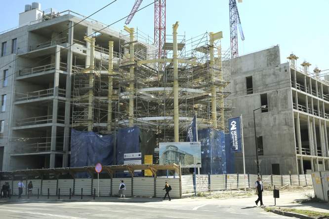 Budowa LCK i nowej siedziby Urzędu Marszałkowskiego miała się zakończyć jesienią przyszłego roku. 