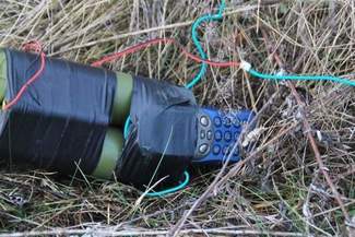 Osiedle Borek: Domowej roboty bomba czy atrapa?