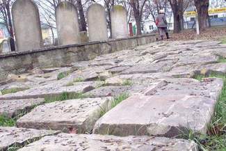 Sensacyjne odkrycie pod więziennym murem