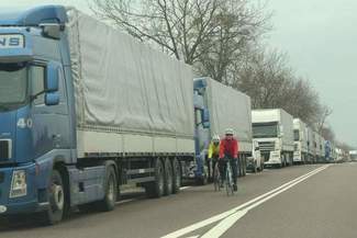 Gigantyczne kolejki na granicy. Bo Białorusini wprowadzili zmiany