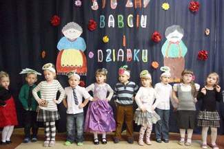 Wnuki życzą, czyli festiwal artystyczny dla babć i dziadków