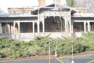 Jest zabytek, nie ma pomysłu. Składnica popada w ruinę