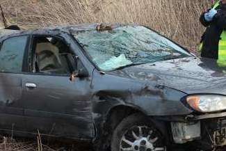 Bezek: Dachował samochód, jedna osoba zginęła