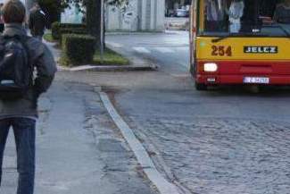 "Podaruj książkę bibliotece": Mało książek, mało biletów