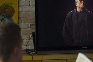 Krzysztof Cugowski śpiewa z raperami (wideo)