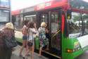 Autobusy Lublin-Świdnik: Miał być biletomat, a jest postój i kolejka