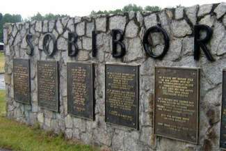 Szczątki ofiar represji NKWD lub UB w Sobiborze? Będą badania genetyczne